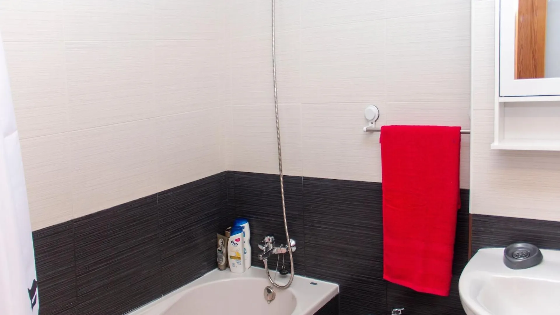 Simplistic Apartment In Garrucha Near Seabeach 0*,  Espanha